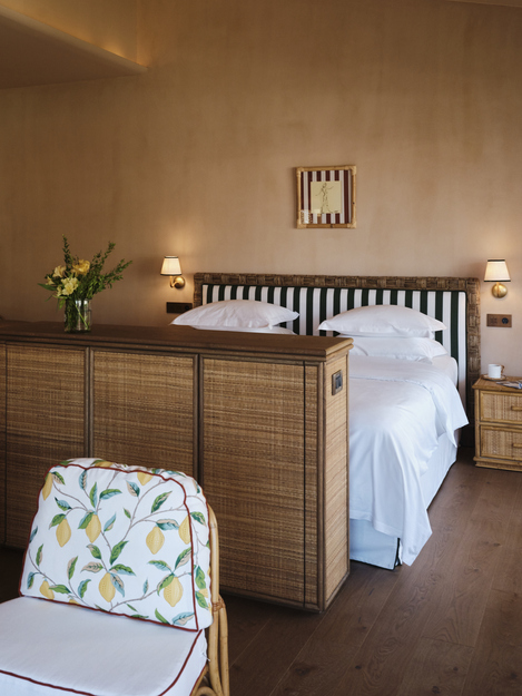 Boutique Hotel in Vouliagmeni Athens | The Margi Luxury Hotel - Executive Suites